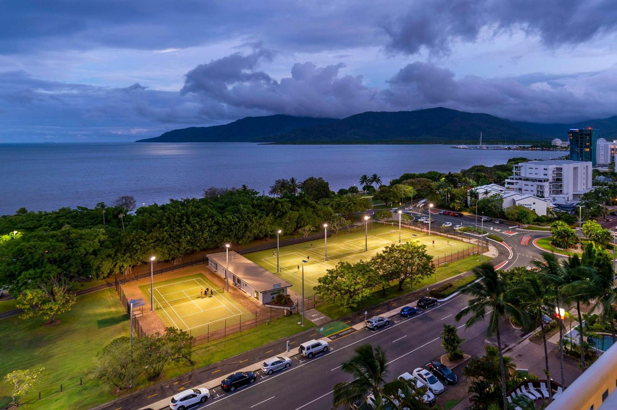 Rydges Esplanade Resort Cairns Dış mekan fotoğraf